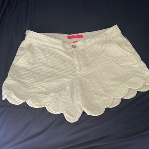 Lilly Pulitzer buttercup stretch shorts